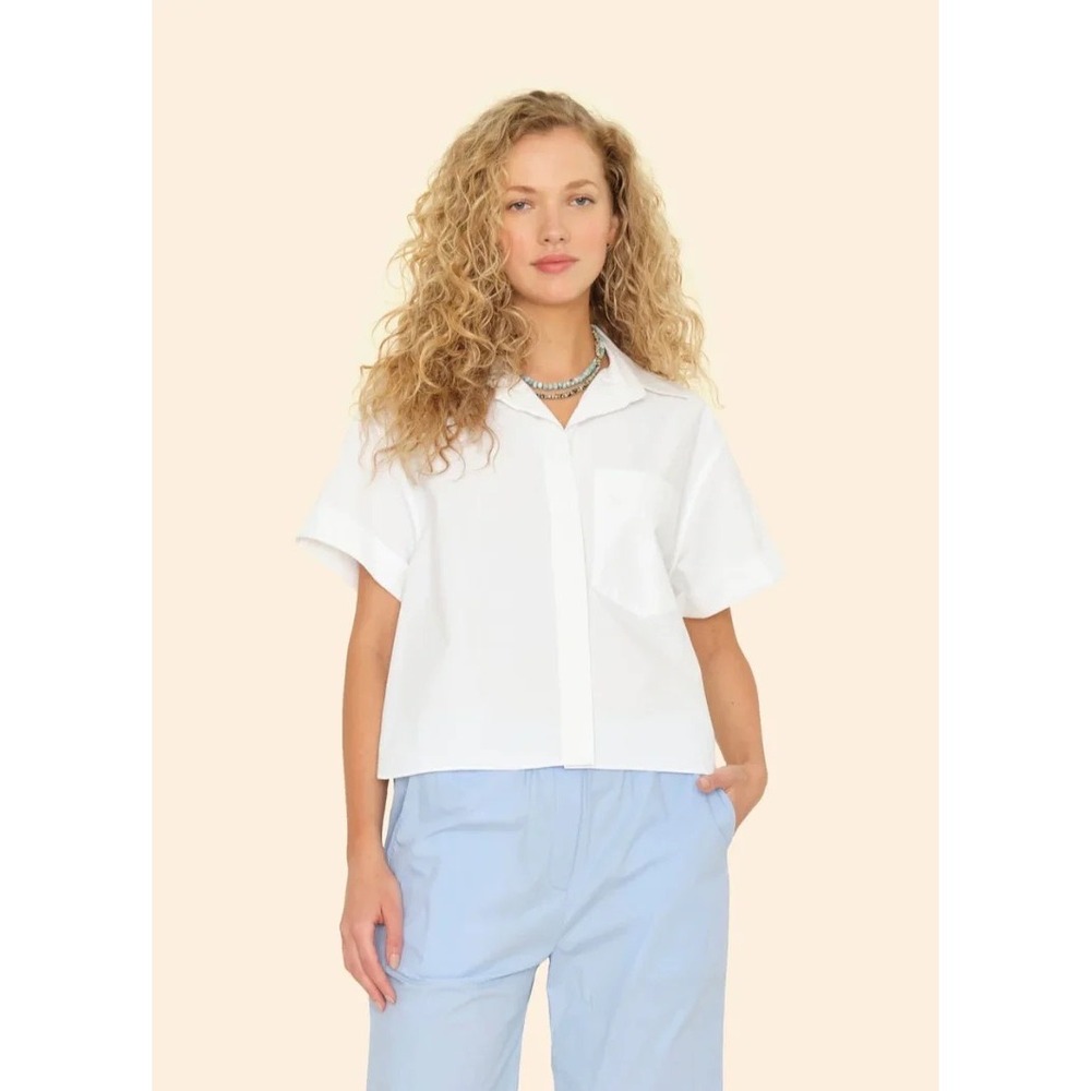 NWT Xirena Drake White Cotton Poplin Short Sleeve Button Down Shirt | Medium